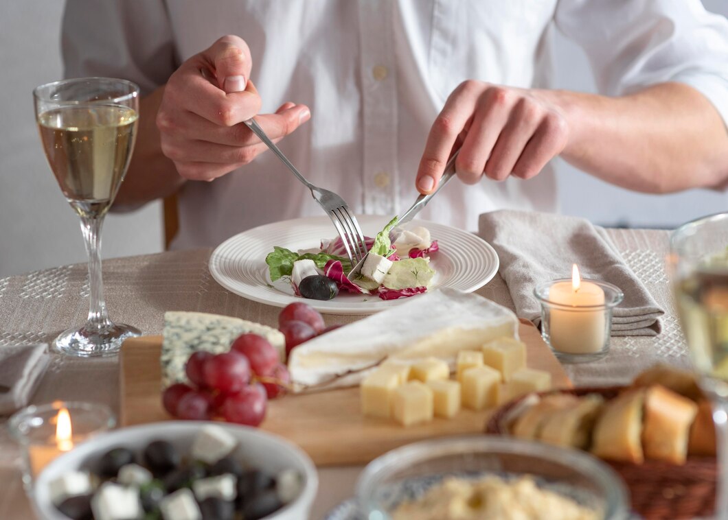 arrangement-delicious-meals-table_23-2148914607 arrangement-delicious-meals-table_23-2148914607